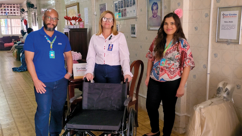 ASSIST doa cadeira de rodas ao Lar Cristão Mathilde de Oliveira