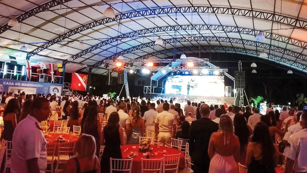 ASSIST marca presençano Baile de Gala daMarinha do Brasil